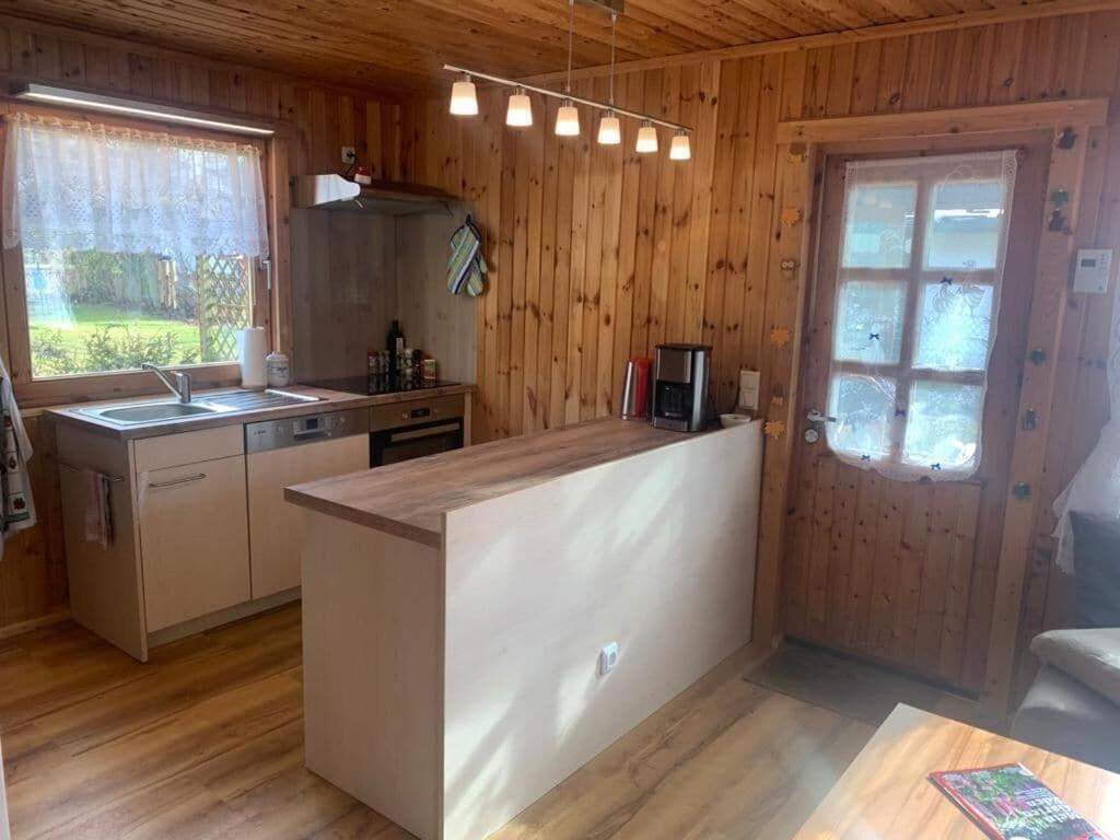 Holzhaus Mit Direktem Wasserzugang In Berlin-Koepenick Экстерьер фото